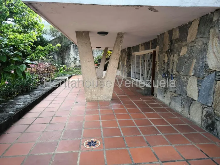 Casa (Multipes Niveles) en Venta en Cumbres de Curumo, Distrito Metropolitano - 10