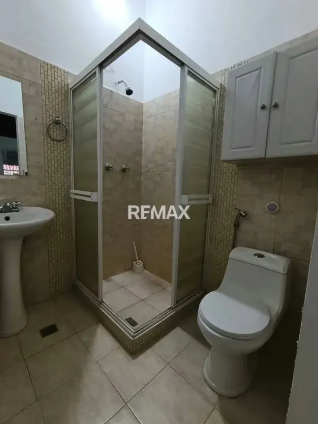 Se Vende acogedora Casa , URB . PRADOS DEL NORTE D - 6