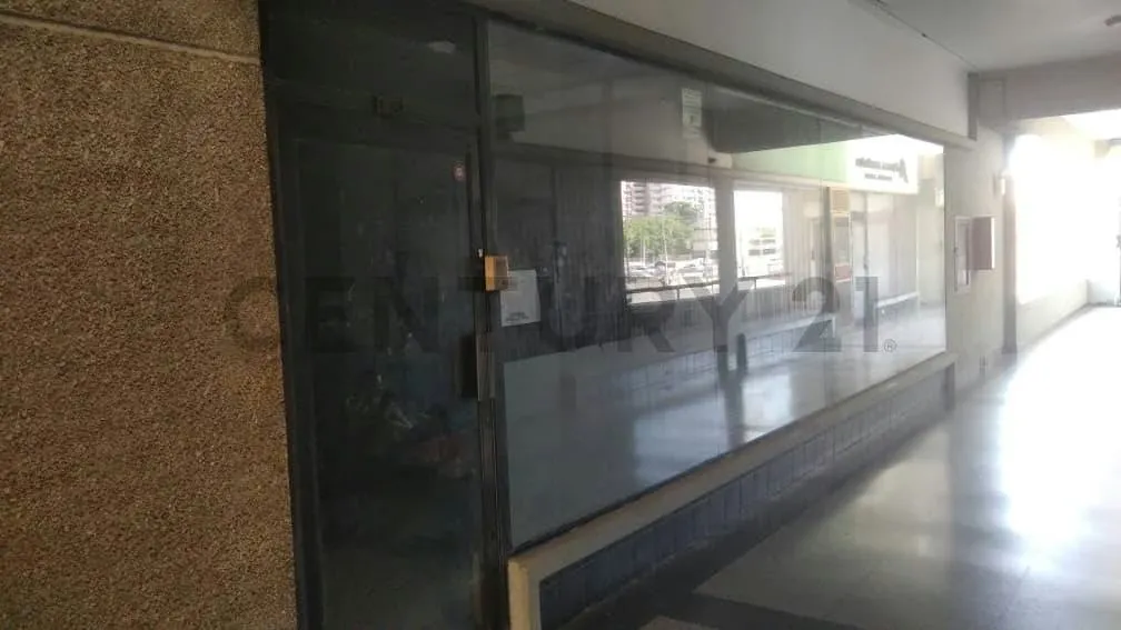 Oficina ubicada en el CC Puente Cristal en el centro de la ciudad - 11