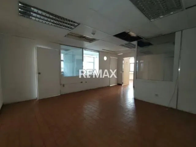 Local Comercial ideal para Oficina en venta en La Candelaria, Caracas - 7