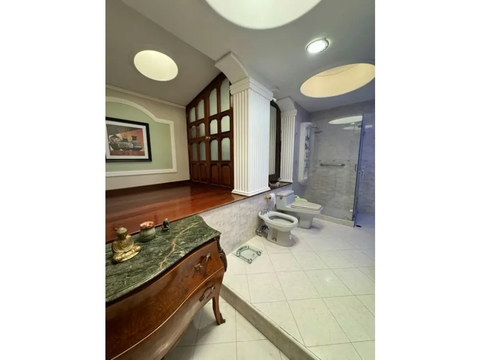 CASA EN ALQUILER 1.026 m2 - URB. ALTO PRADO - 10