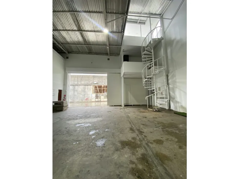 Venta Galpon remodelado en Mariche - 2