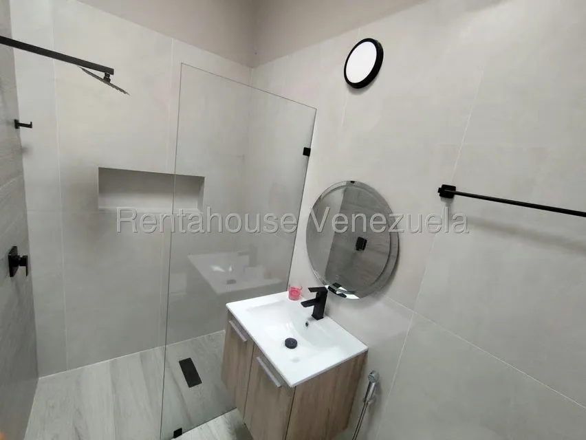 Casa (Duplex) en Venta en Altos de la Galera, Portuguesa - 16
