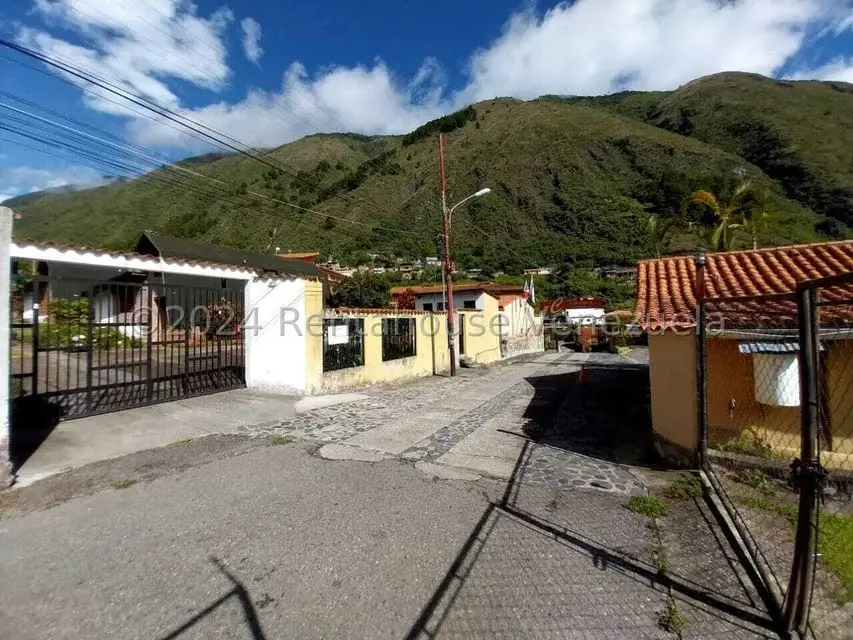 Townhouse (Duplex) en Venta en Via Principal, Trujillo - 2