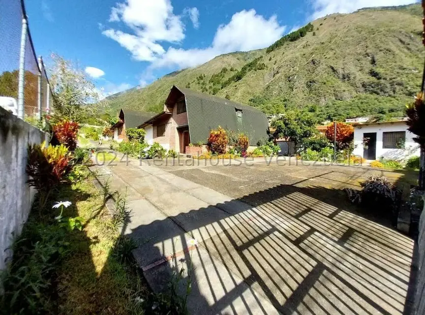 Townhouse (Duplex) en Venta en Via Principal, Trujillo - 6