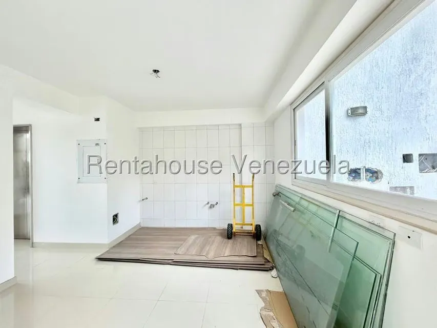 Apartamento (Duplex) en Venta en Solar del Hatillo, Distrito Metropolitano - 15