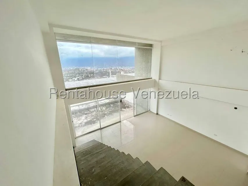 Apartamento (Duplex) en Venta en Solar del Hatillo, Distrito Metropolitano - 21
