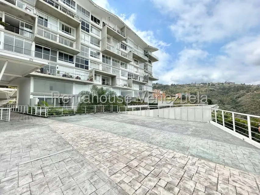 Apartamento (Duplex) en Venta en Solar del Hatillo, Distrito Metropolitano - 3