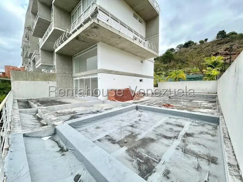 Apartamento (Duplex) en Venta en Solar del Hatillo, Distrito Metropolitano - 34