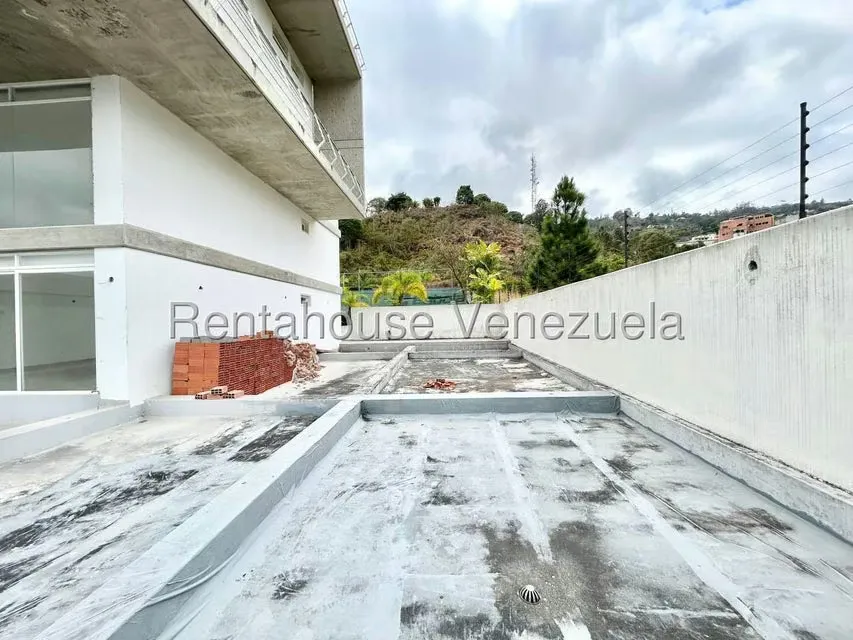 Apartamento (Duplex) en Venta en Solar del Hatillo, Distrito Metropolitano - 36