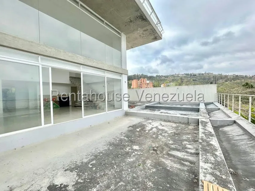 Apartamento (Duplex) en Venta en Solar del Hatillo, Distrito Metropolitano - 39