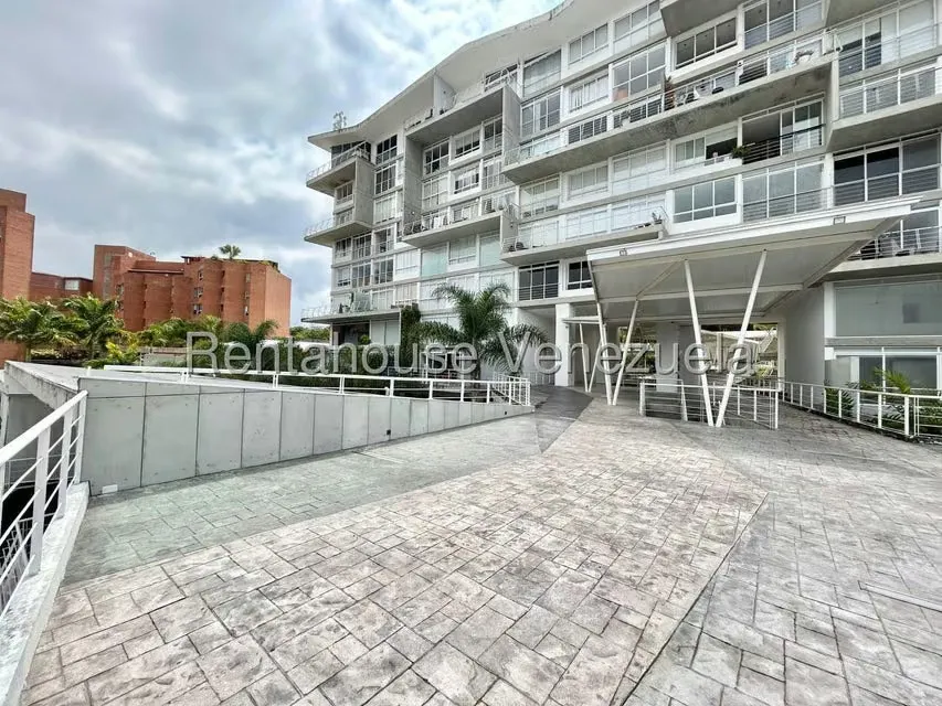 Apartamento (Duplex) en Venta en Solar del Hatillo, Distrito Metropolitano - 4