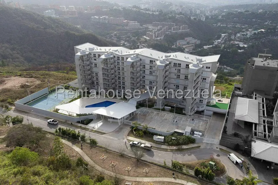 Apartamento (Duplex) en Venta en Solar del Hatillo, Distrito Metropolitano - 60