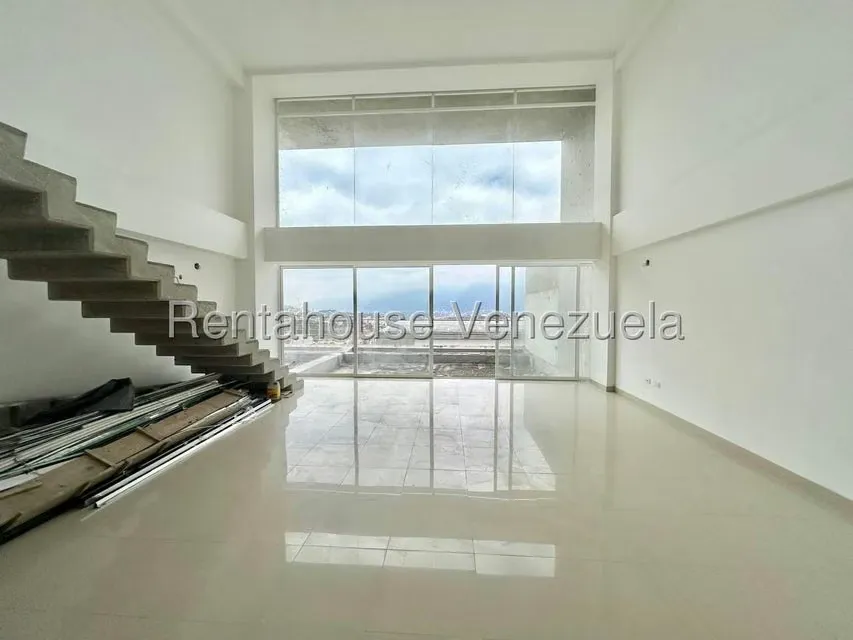 Apartamento (Duplex) en Venta en Solar del Hatillo, Distrito Metropolitano - 8