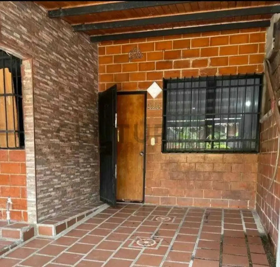 Casa en venta en Guatire Muralla Arriba - 2