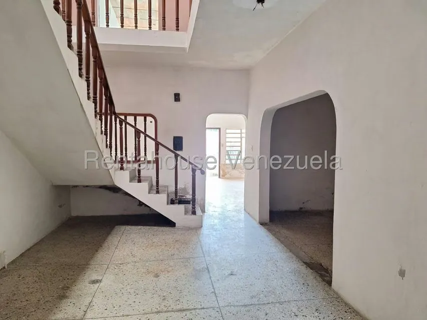 Casa (1 Nivel) en Venta en Centro, Carabobo - 2