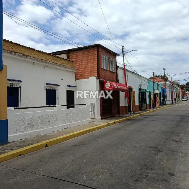 CASA COMERCIAL EN ALQUILER . - 2