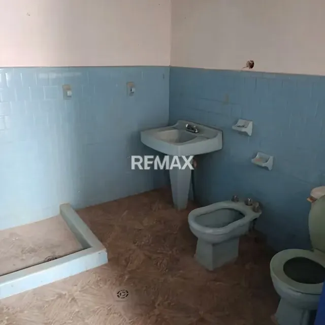 CASA COMERCIAL EN ALQUILER . - 8