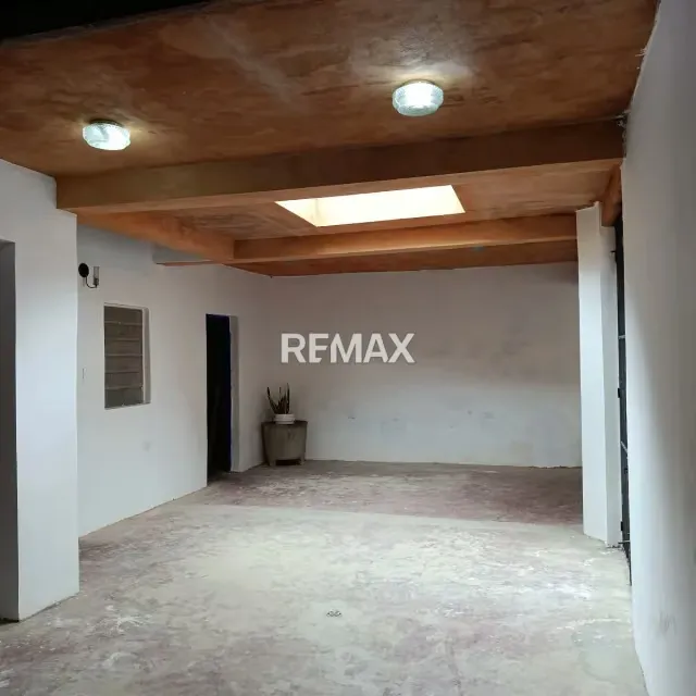 CASA COMERCIAL EN ALQUILER . - 10