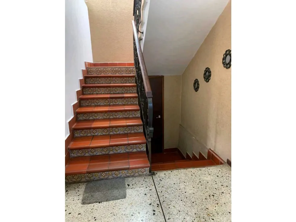 Venta de Casa de 2 plantas en Urb Prebo calle cerrada - 14