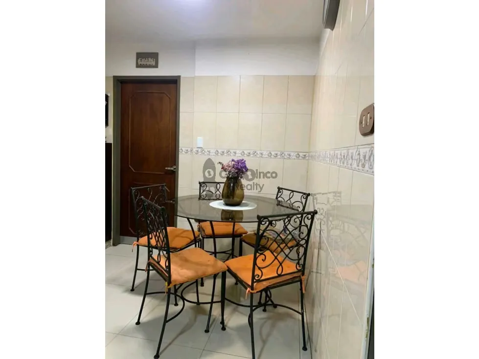 Venta de Casa de 2 plantas en Urb Prebo calle cerrada - 18