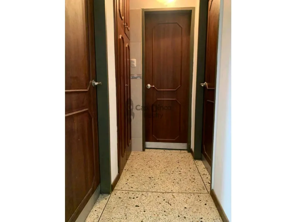 Venta de Casa de 2 plantas en Urb Prebo calle cerrada - 24