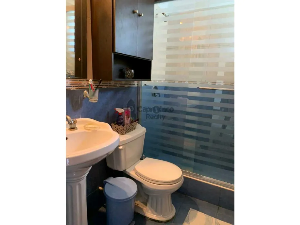 Venta de Casa de 2 plantas en Urb Prebo calle cerrada - 25