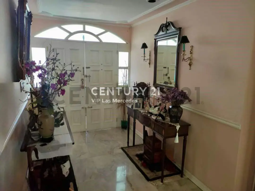Casa en venta, Lomas de Prados del Este - 2