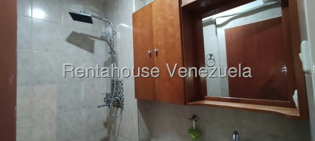 Apartamento (1 Nivel) en Alquiler en Parque Las Trinitarias, Lara - 24