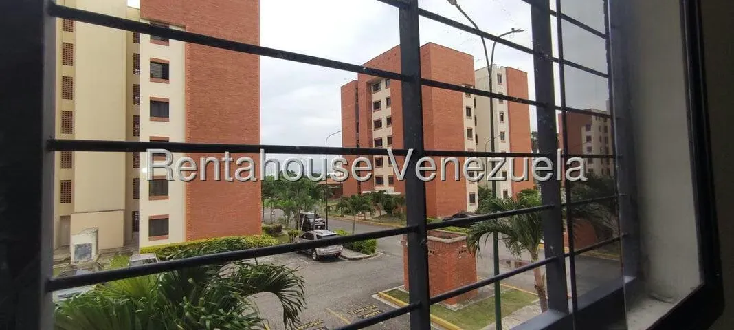 Apartamento (1 Nivel) en Alquiler en Parque Las Trinitarias, Lara - 25
