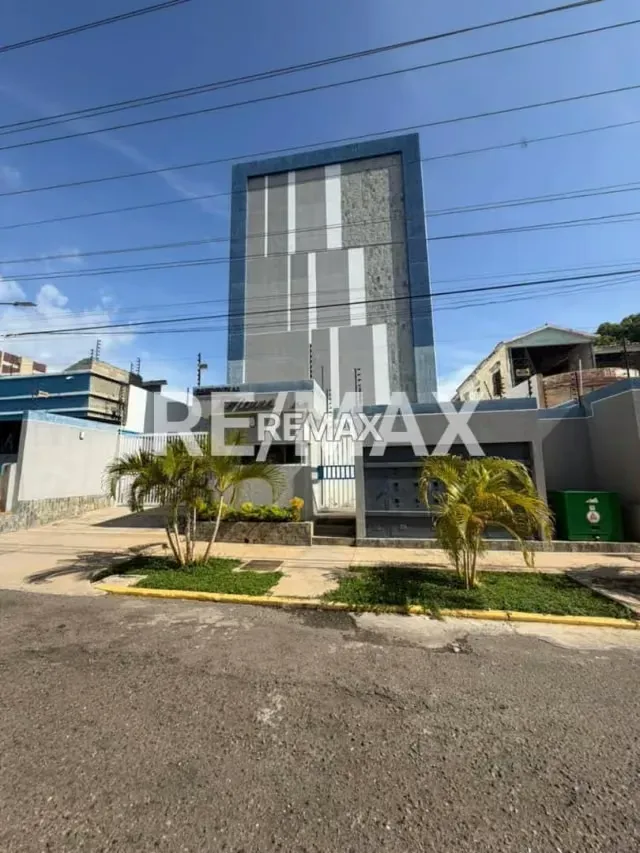 EN VENTA APARTAMENTO EN EL EDIFICIO RESIDENCIAS VIENNA.