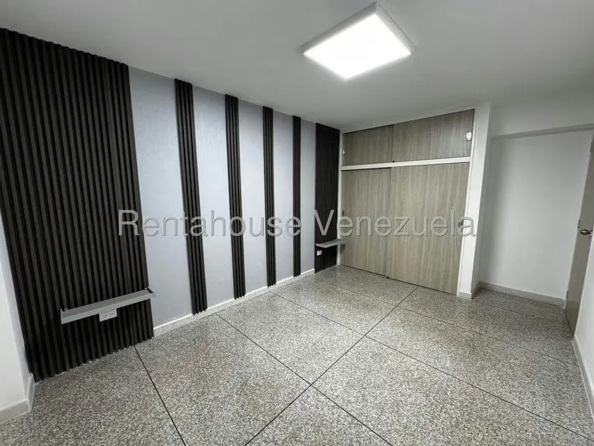 Apartamento (1 Nivel) en Alquiler en Santa Monica, Distrito Metropolitano - 11