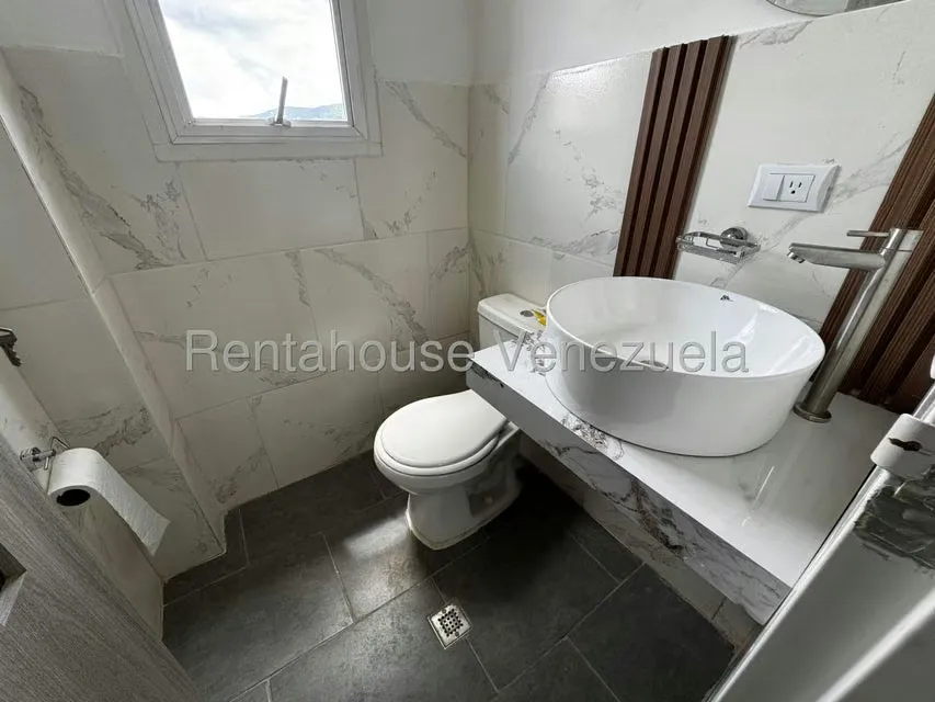 Apartamento (1 Nivel) en Alquiler en Santa Monica, Distrito Metropolitano - 15
