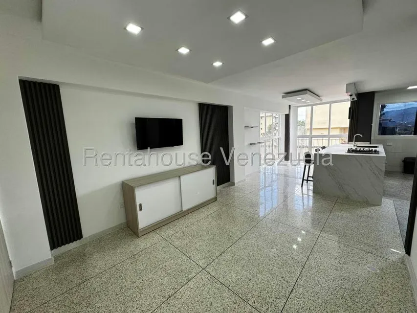 Apartamento (1 Nivel) en Alquiler en Santa Monica, Distrito Metropolitano - 3