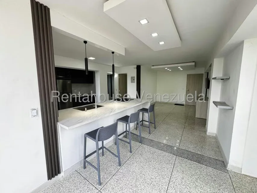 Apartamento (1 Nivel) en Alquiler en Santa Monica, Distrito Metropolitano - 4