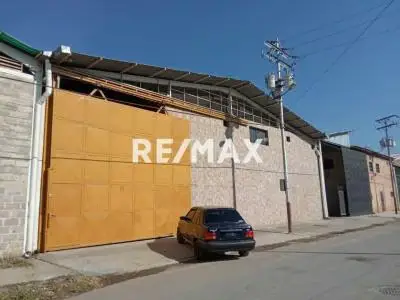 IMPECABLE GALPÓN EN VENTA GUACARA