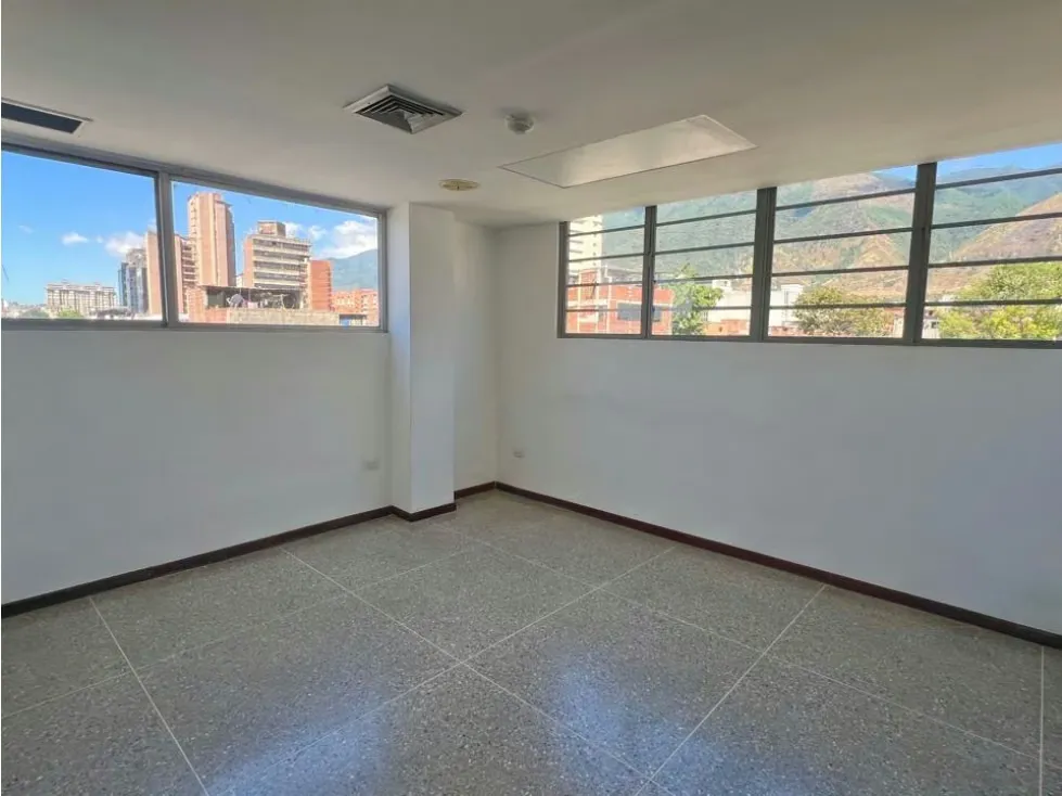 En Venta Planta Industrial en Boleita Sur, Sucre - Caracas - 19