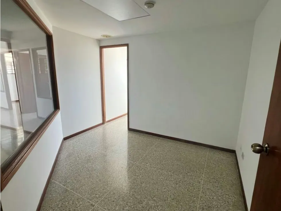 En Venta Planta Industrial en Boleita Sur, Sucre - Caracas - 25