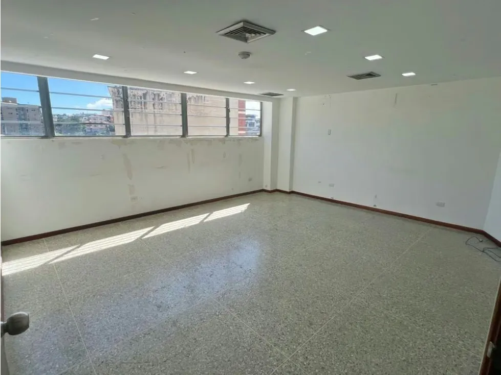 En Venta Planta Industrial en Boleita Sur, Sucre - Caracas - 27