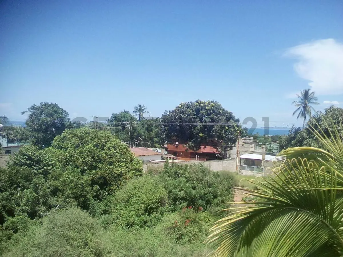 TERRENO EN LA MIRA - PLAYA EL AGUA ISLA DE MARGARITA - 4