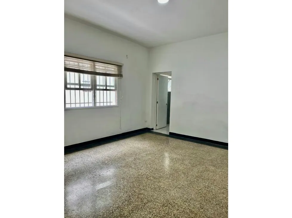 Se alquila casa 800m2 Altamira - 14