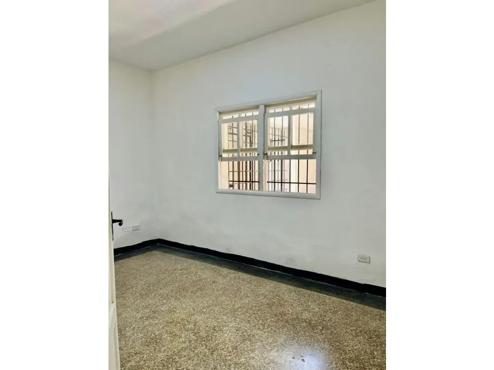 Se alquila casa 800m2 Altamira - 16