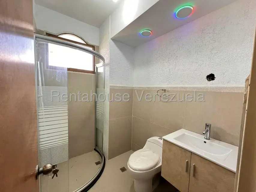 Apartamento (1 Nivel) en Venta en Centro, Aragua - 18