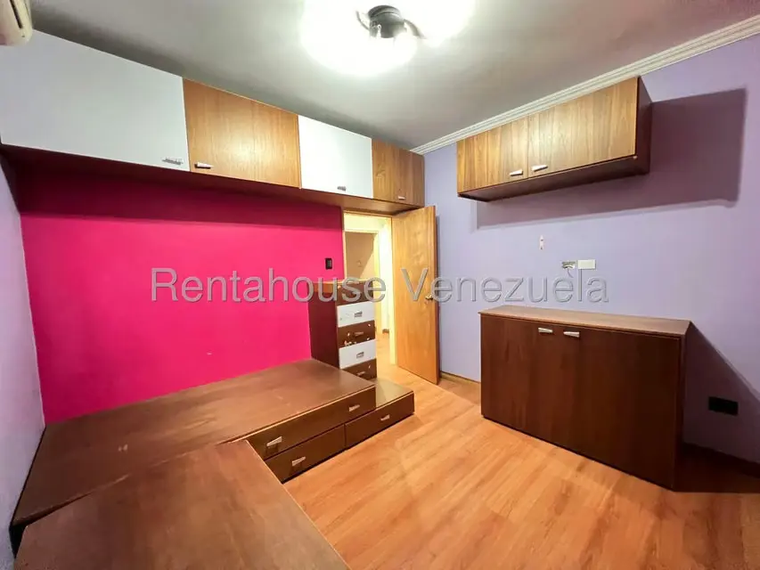 Apartamento (1 Nivel) en Venta en Centro, Aragua - 4