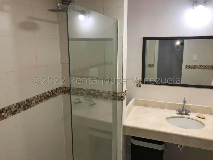 Apartamento (Planta Baja) en Alquiler en La Tahona, Distrito Metropolitano - 14