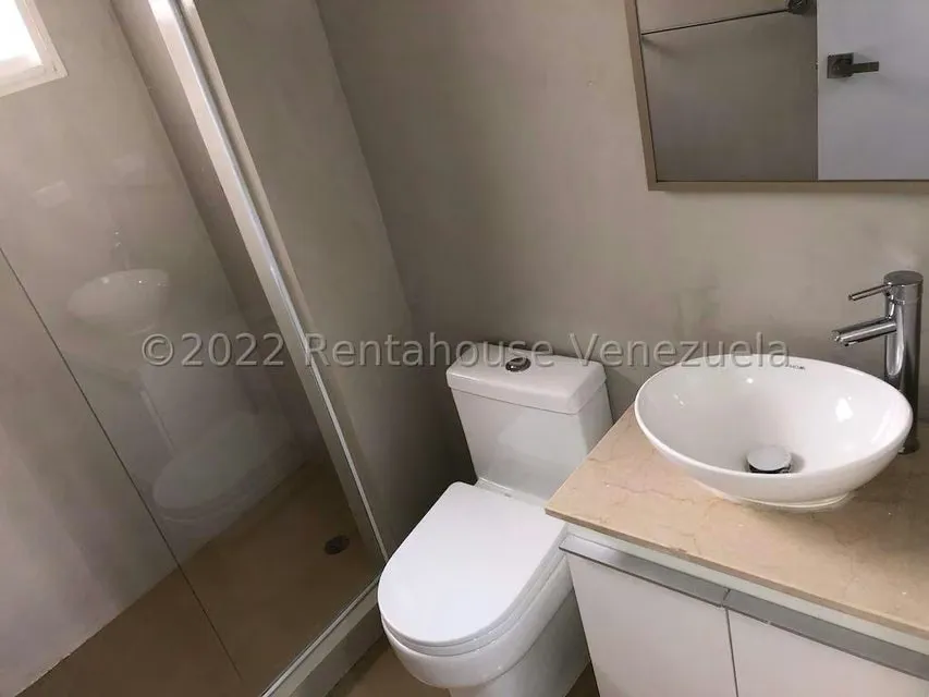 Apartamento (Planta Baja) en Alquiler en La Tahona, Distrito Metropolitano - 16