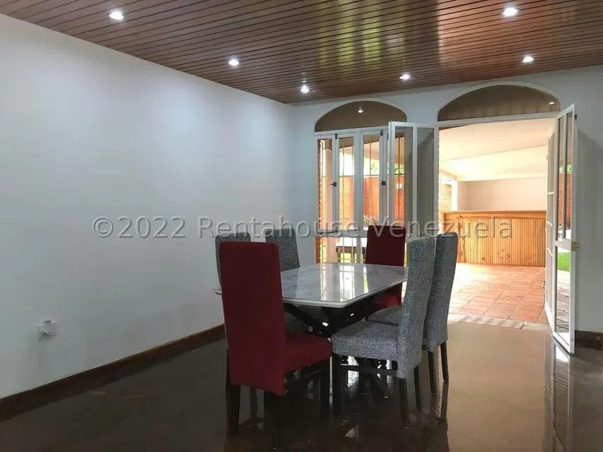 Apartamento (Planta Baja) en Alquiler en La Tahona, Distrito Metropolitano - 6