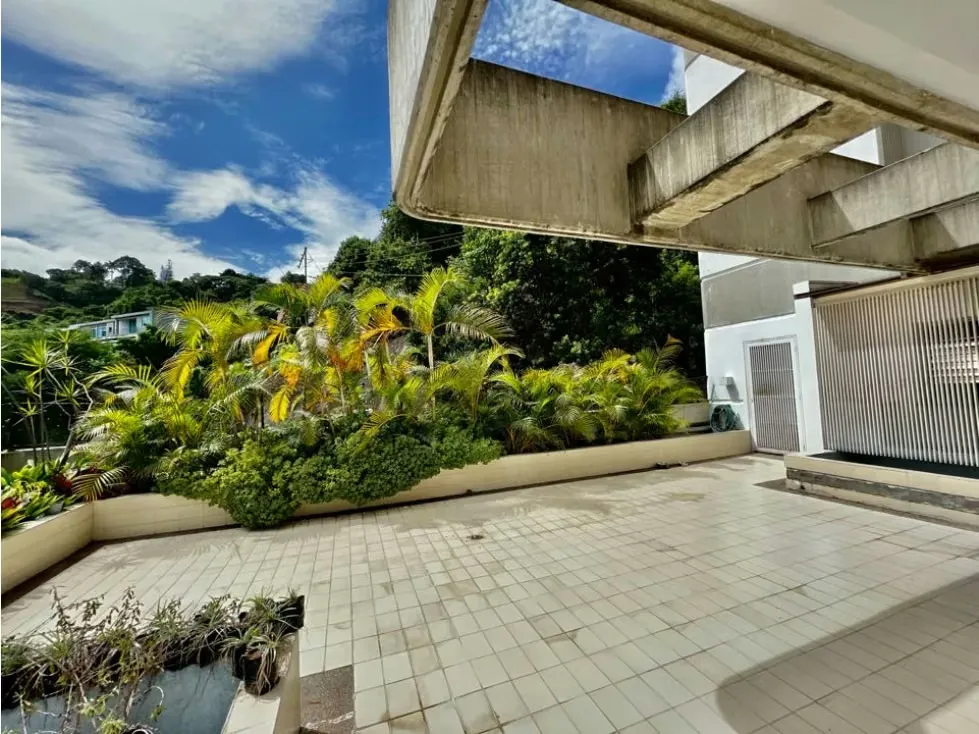 Se vende PB 400m2 + 400m2 terraza 4h+s+e/5B/2p Lomas de las Mercedes - 5
