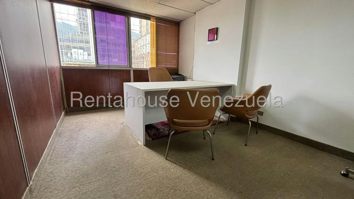 Oficina en Venta en Sabana Grande, Distrito Metropolitano - 11