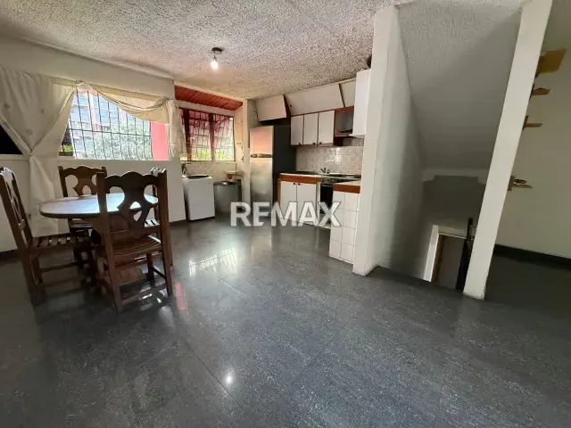 Apartamento Duplex en Caricuao, UD7